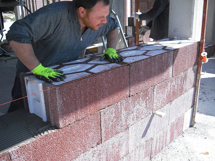 bloczki z betonu i keramzytu
