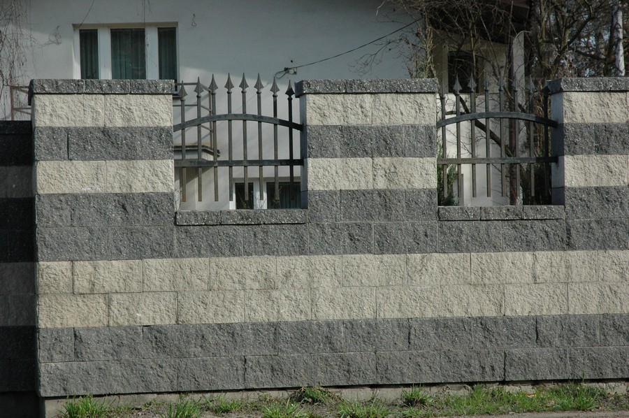 ogrodzenia z pustaków betonowych