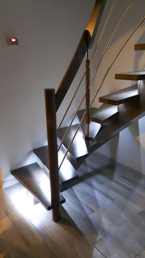 schody metalowe i drewniane