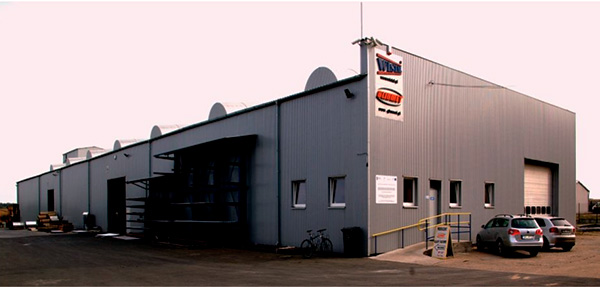 siedziba firmy glinment hala produkcyjna blachy na dachy