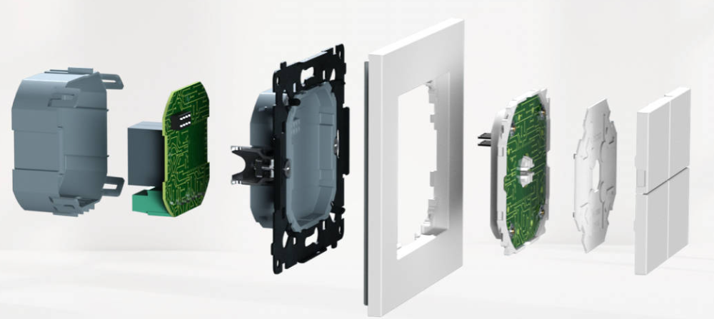 Sterownik Simon GO rozłożony na części – innowacyjna technologia polskiego systemu inteligentnego domu 