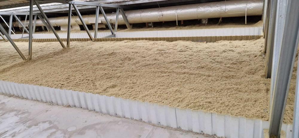 Izolacja wdmuchiwana dokładnie wypełnia wszystkie szczeliny