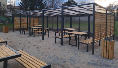 9a Rew Ton Montaż małej architektury, wiat, stołów, stojaków rowerowych Lubin. 20.11.2024.