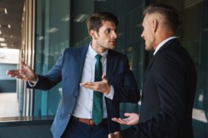 Spór budowlany pomiędzy inwestorem a wykonawcą – konflikt na etapie realizacji inwestycji