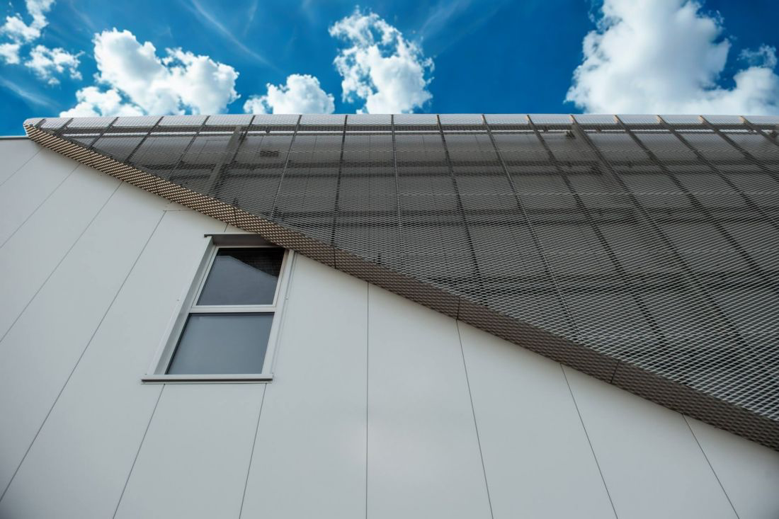 System ARPANEL DUAL SKIN do wykonywania fasad wentylowanych na budynkach z obudową z płyt warstwowych