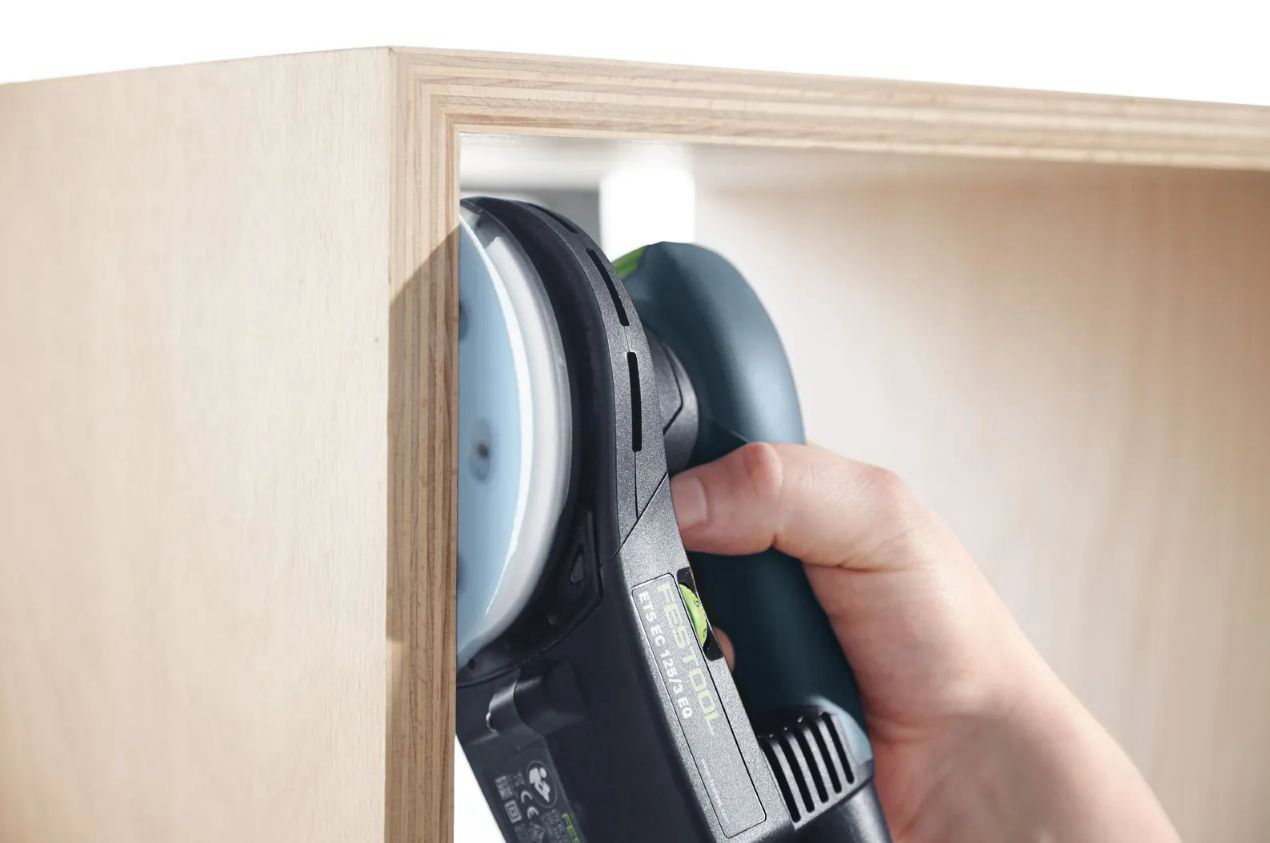 Szlifierka mimośrodowa Festool ETS EC do szlifowania powierzchni drewnianych, fornirowanych i lakierowanych