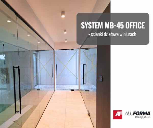 Szklane ścianki działowe MB-45 Office Aluforma w nowoczesnej przestrzeni biurowej